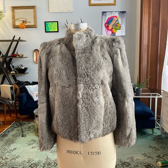 Gorgeous rabbit fur strong shoulder jacket! - Picture 1 of 7